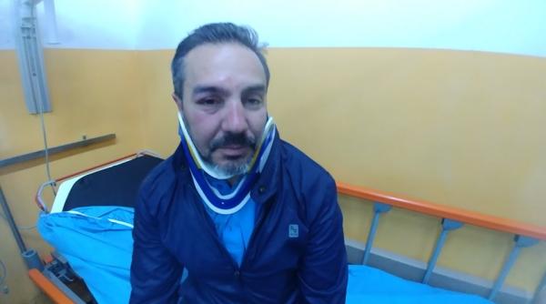 presedintele usr mehedinti batut in timp ce impartea pliante electorale