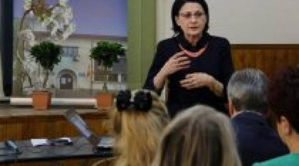 reforma in invatamant propusa de ecaterina andronescu ciclul primar s ar putea prelungi