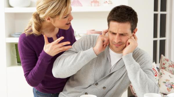 bancul zilei cum sa scapi de gura sotiei