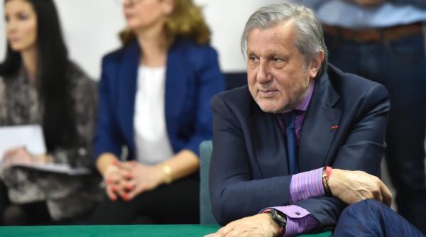 ilie nastase suparat de ce i au zis niste tineri pe strada ma deranjeaza nu stiu ce vorbesc video