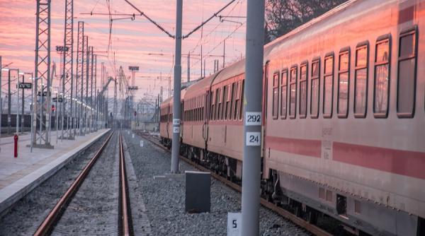 barbat lovit de tren la sendreni mort in ambulanta
