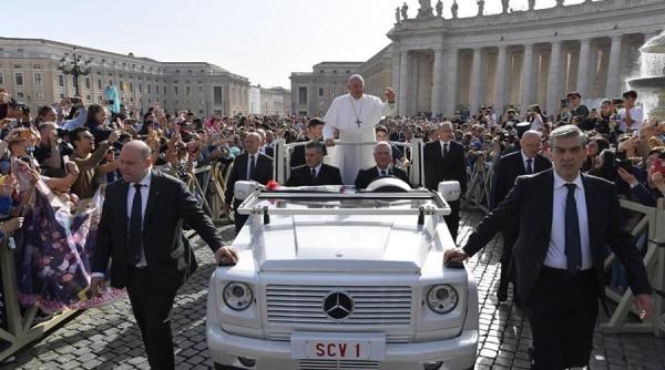 papa francisc in romania obiectele interzise la evenimente
