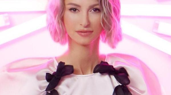 andreea balan a lansat o noua piesa surpriza din videoclip