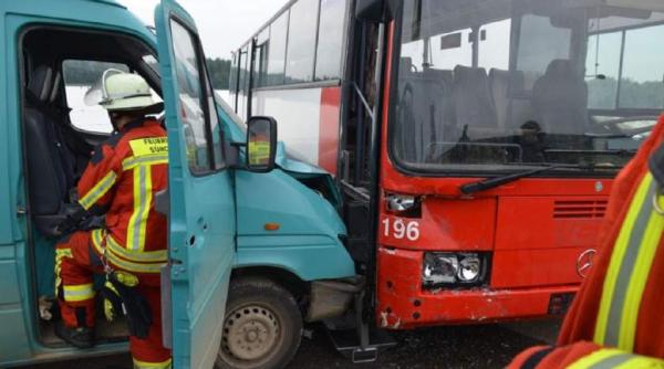 accident intre soferi romani pe o sosea din germania