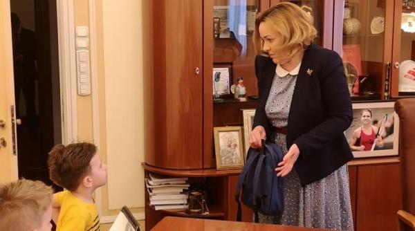 carmen dan astazi am respirat aer de copilarie