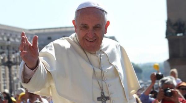 microfon unic pentru papa francisc vezi cum arata