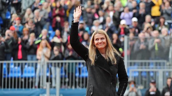 roland garros safarova se retrage