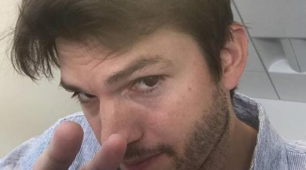 ashton kutcher implicat in procesul unui criminal in serie credeam ca era vin rosu pe covor