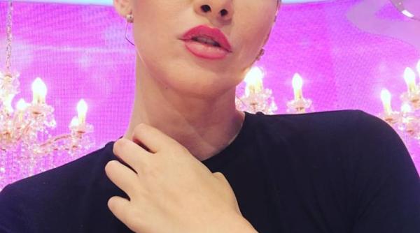 iulia albu operata de urgenta sper ca alte femei nu vor fi nevoite sa o faca