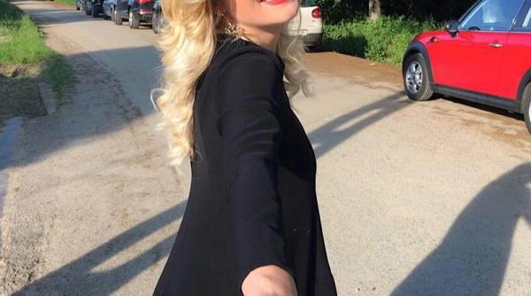 diana dumitrescu in costum de baie micuta balenuta