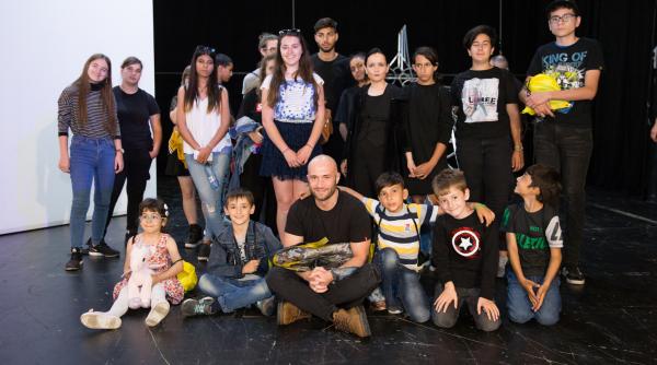 ziua internationala a copilului sarbatorita cu mihai bendeac si dorina chiriac la teatrul de comedie