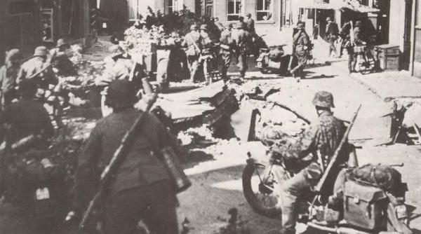 germania plateste in continuare pensii unor francezi care au luptat in trupele regimului nazist