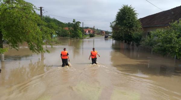 cod portocaliu de inundatii