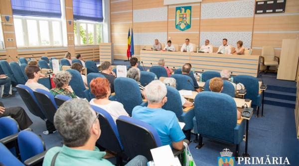 gabriel mutu  discutii despre reabilitarea termica si salubrizarea din sectorul 6