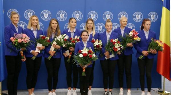 medaliatii la europenele de canotaj de la lucerna  premiati de premierul viorica dancila