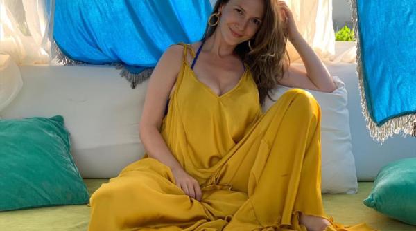 adela popescu apel pe internet sunt foarte agresivi va rog