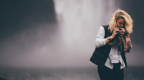 nativii unor zodii adora sa traga cu urechea cine sunt curiosii horoscopului