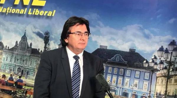 robu se cearta cu usr ne izbim de cei ce opereaza cu deviza nu fapte vorbe