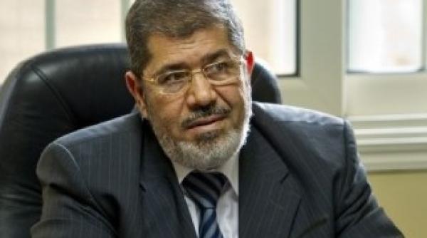 fostul presedinte egiptean morsi a murit in fata judecatorilor