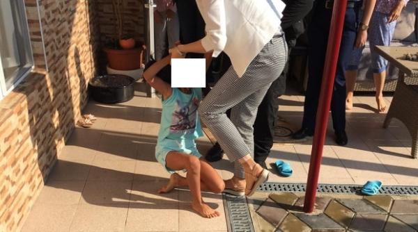 petitie semnata de zeci de mii de oameni pentru fetita adoptata