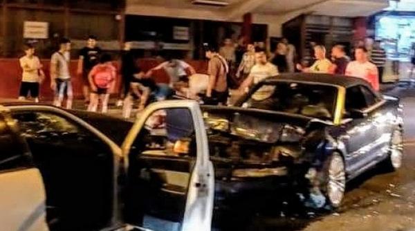 accident grav in galati doua masini s au ciocnit frontal