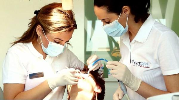 dantura trebuie protejata vara cum ai grija de dintii tai in zilele toride