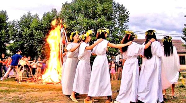 mesaje de sanziene 2019 ce poti sa le scrii celor dragi de dragaica