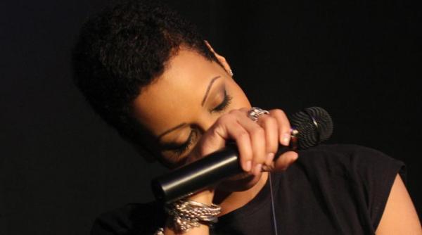 laura nureldin si anuntul care a facut o sa planga