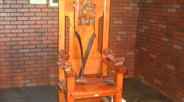 tara care reintroduce pedeapsa cu moartea am semnat