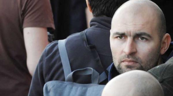 cristian mihai dide la munca de jos imagini de la noul job foto