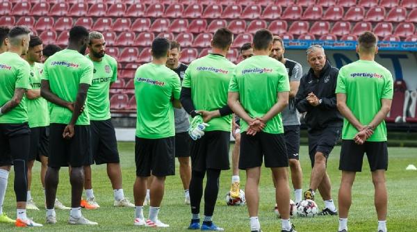 cfr cluj transferul verii international cu cv impresionant in romania