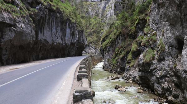 judetul neamt a pierdut cheile bicazului decizia instantei a scos oamenii in strada