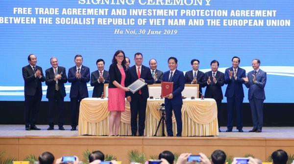 radu oprea a semnat acordurile de comert si investitii cu vietnamul in numele ue