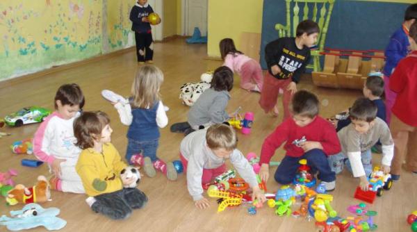 lista gradinite deschise in vacanta in sectorul 1  primarul dan tudorache a dat startul programului