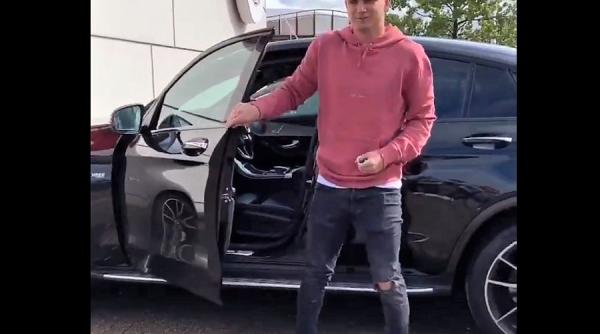 razvan marin prima zi la birou a facut senzatie cu bolidul sau de lux video