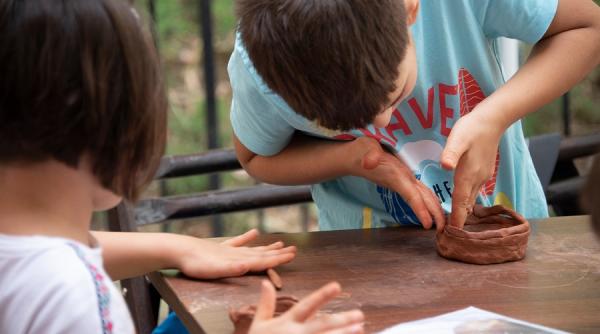 pentru copii tainele olariei preistorice ateliere de olarit la muzeul george severeanu