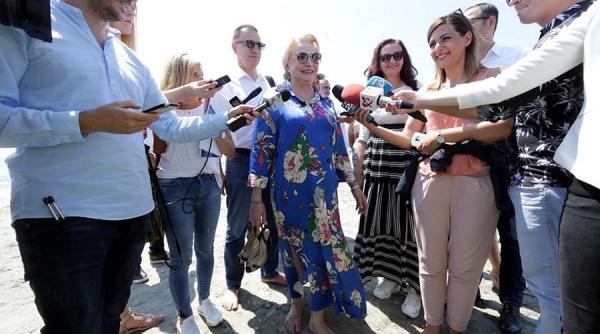 viorica dancila nu pleaca in vacanta negocieri pentru o sesiune extraordinara a parlamentului