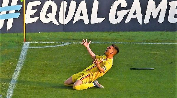 ianis hagi a semnat cu genk care este suma de transfer