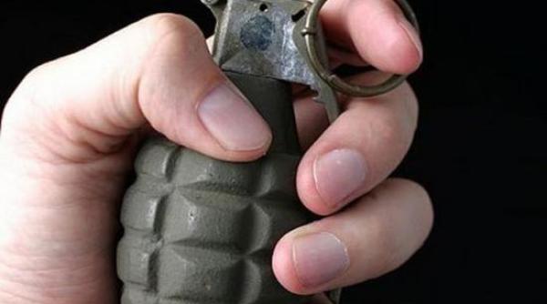 cladirea unui post de televiziune din kiev atacata cu lansatoare de grenade