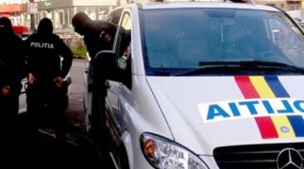 tentativa de jaf la o casa de amanet suspectii au fost prinsi