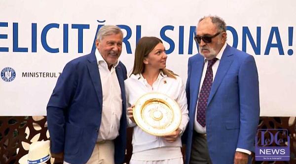 cine a lipsit la sosirea simonei halep de la otopeni am simtit o emotie o tristete