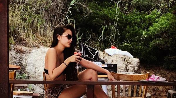 protagonista serialului sacrificiul oana carmaciu s a aventurat in vacant spania