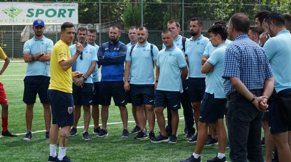 mirel radoi profesor pentru antrenorii aspiranti la licenta uefa