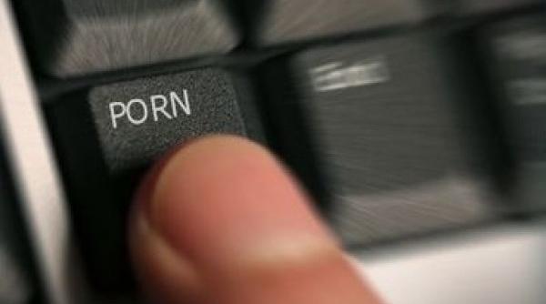 perchezitii la o biserica ortodoxa din constanta  intr un dosar de pornografie infantila