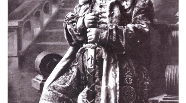 vernisajul expozitei c i nottara scena este viata mea la palatul sutu