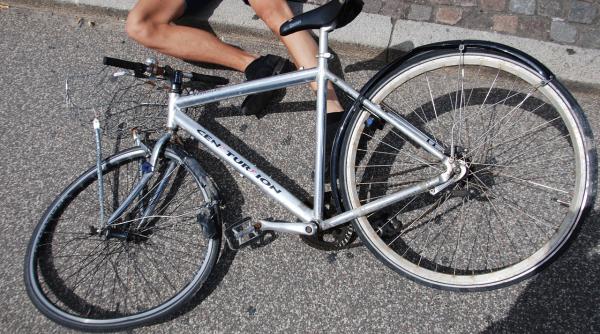 accident grav in arad biciclist mort dupa ce s a izbit de o motocicleta