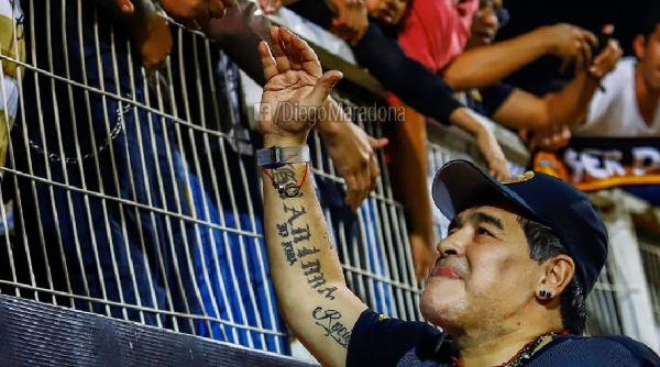diego maradona a fost operat
