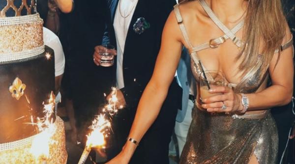 jennifer lopez a facut prc e2prc 80prc 9dspectacolprc e2prc 80prc 9d de ziua ei   video