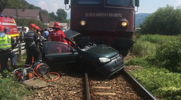 accident feroviar  doua persoane in stop cardiorespirator  trafic blocat