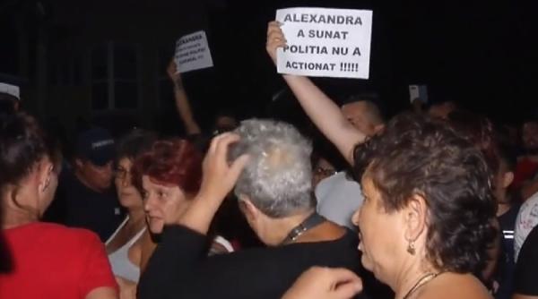 jurnalista agresata la protest sambata seara reactie din partea rezist sandu matei tema protestului manjita